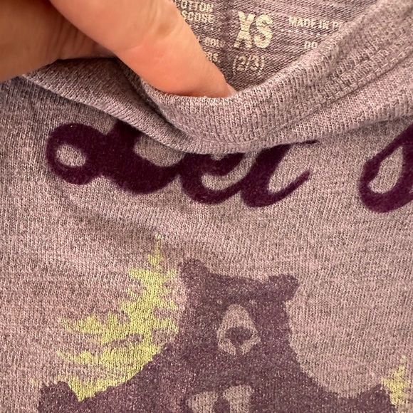 Peek long sleeve shirt size 2/3 free hugs 🐾 - Picture 2 of 3